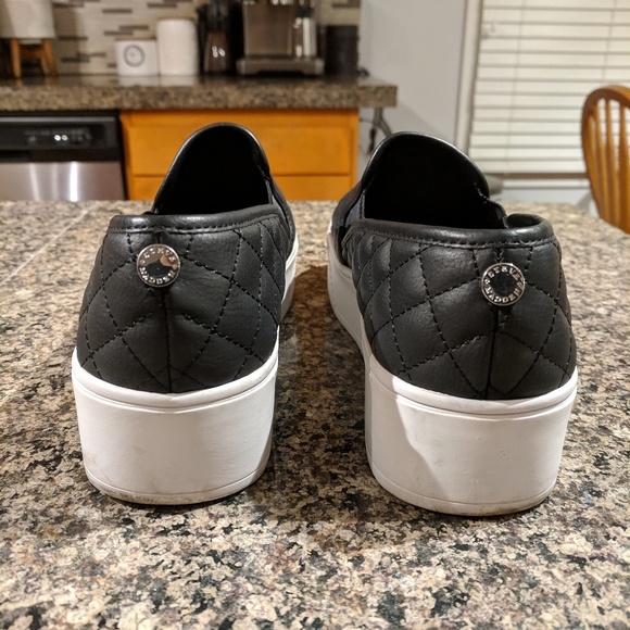 Steven Madden Black Quilted Ecentrcq Platform Shoe - Picture 5 of 6